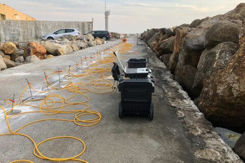 Tomografie Geoelectrica (i-3)